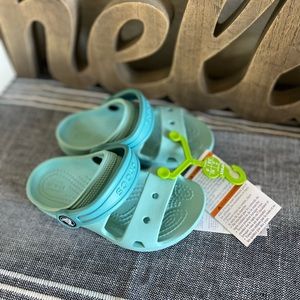 🐊 Teal Crocs sandals toddler size 9 🐊 NWT